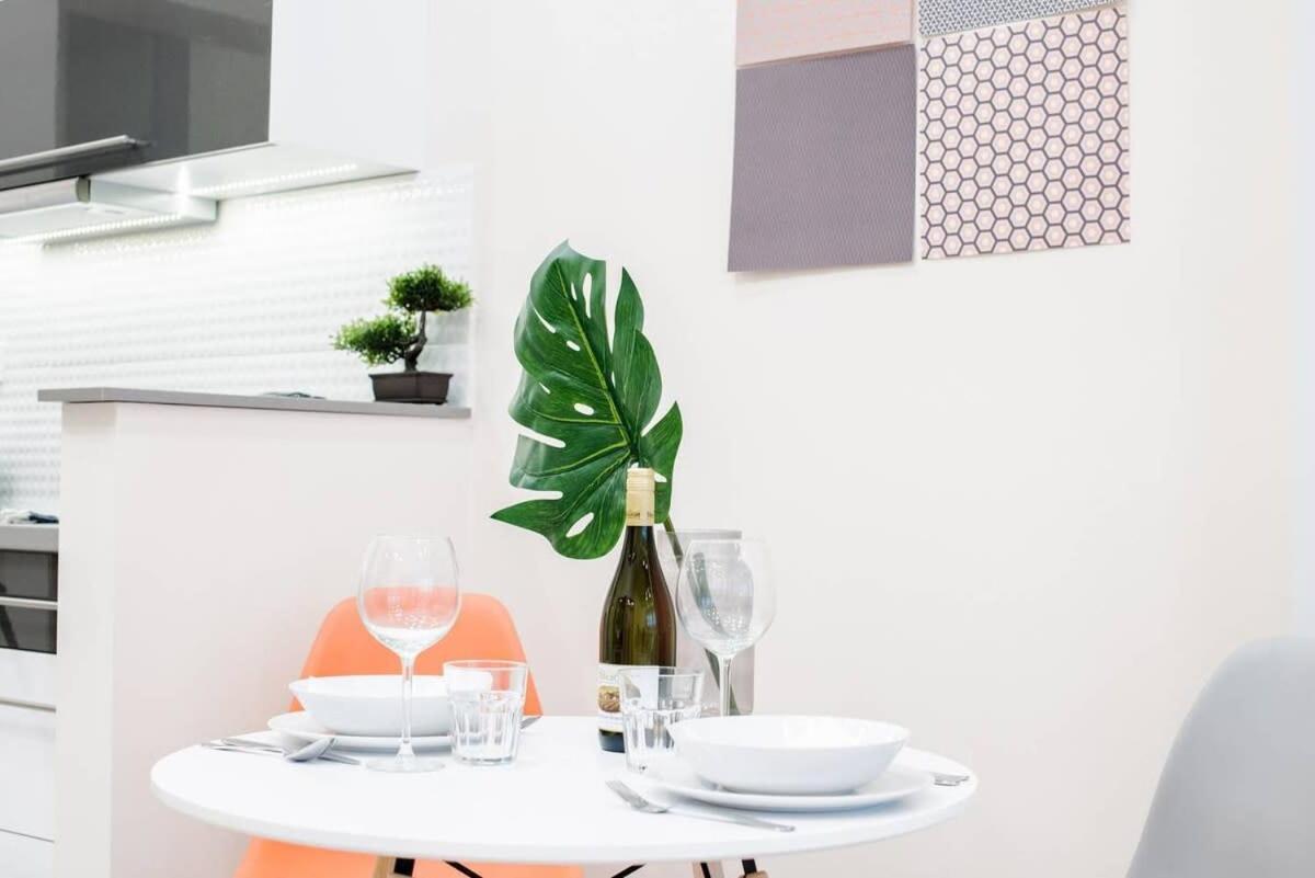 New Luxury Apartment In The Center With A/C Budapesta Exterior foto